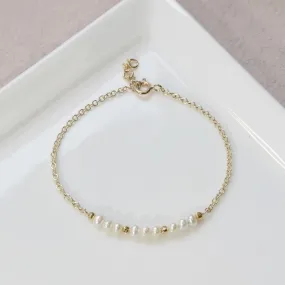 14K Gold Bracelet with Pearls