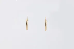 14k Yellow Gold Small Hoop Earrings (0.58g.)