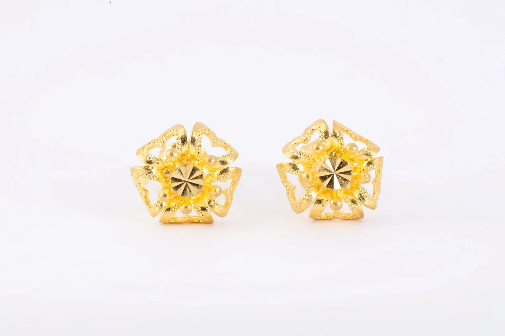 22k Yellow Gold Flower Stud Earrings (4.16g.)