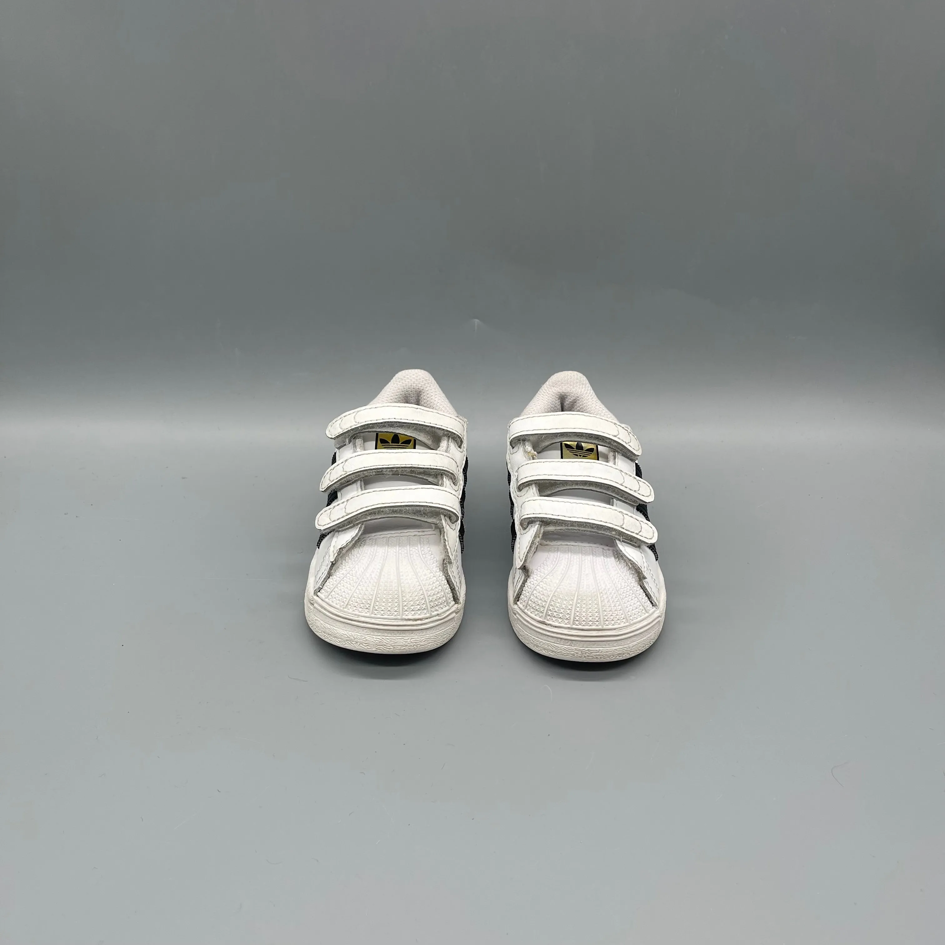 Adidas / Superstar / Runner / US7