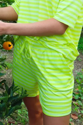 Alma Shorts | Lime Yellow Stripe | Shorts fra Liberté