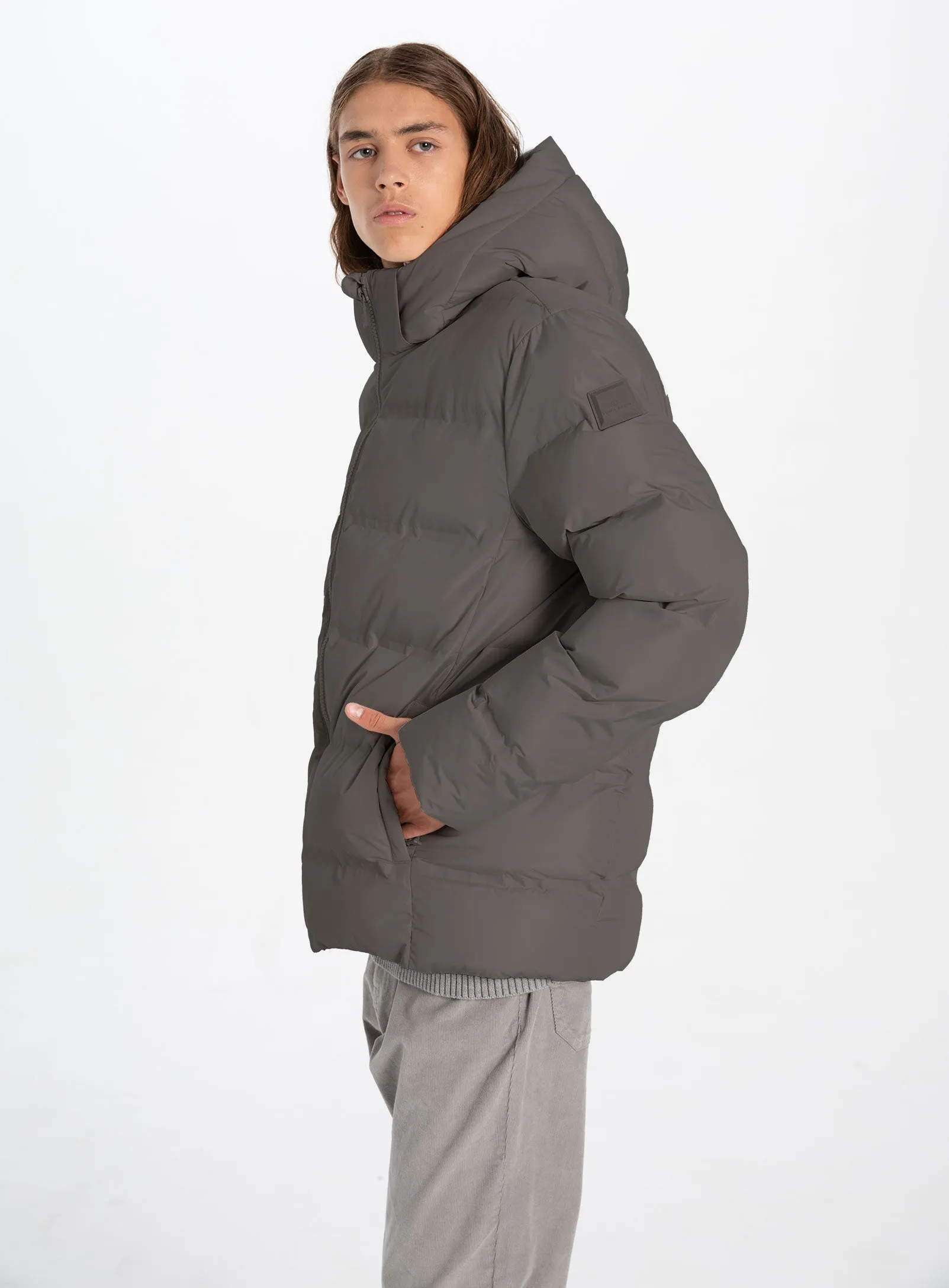 ANTONIE| Midweight Heat Sealed Puffer||ANTONIE|Doudoune mi-légère avec capuche