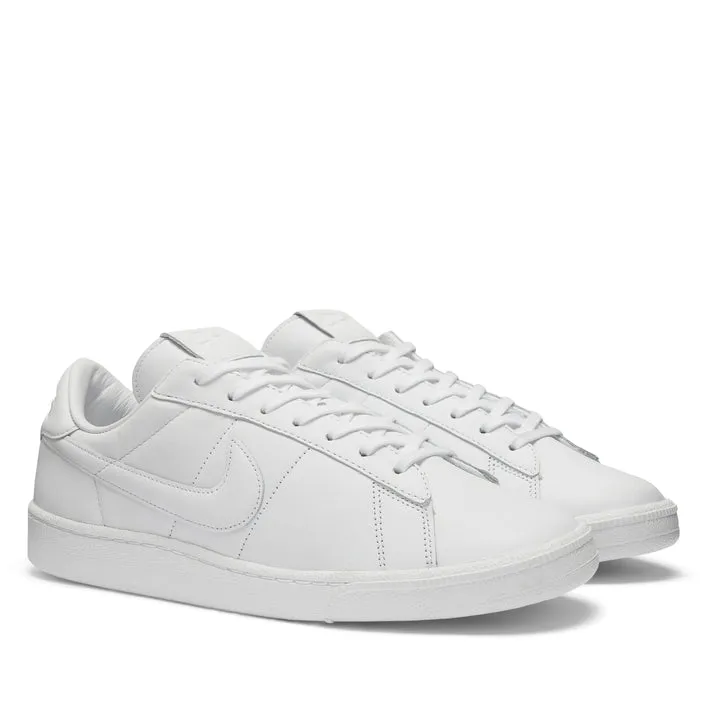 BLACK Comme des Garons x Nike Tennis Classic SP (White)