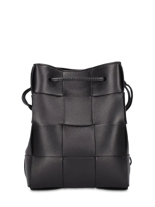 Bottega Veneta   Small Cassette leather bucket bag 