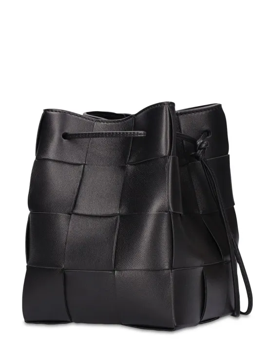 Bottega Veneta   Small Cassette leather bucket bag 