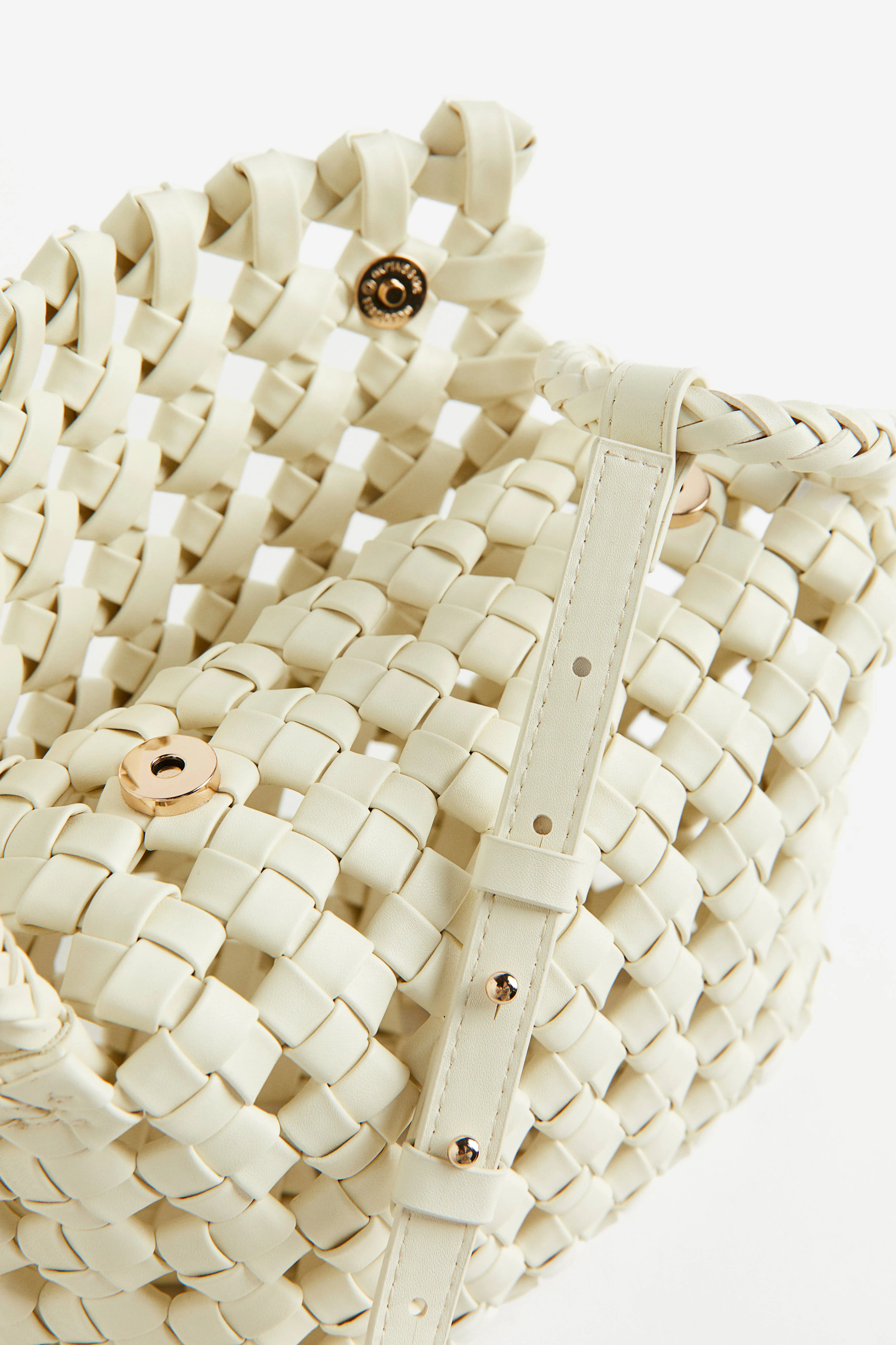 Braided crossbody bag - Pale yellow - Ladies | H&M GB