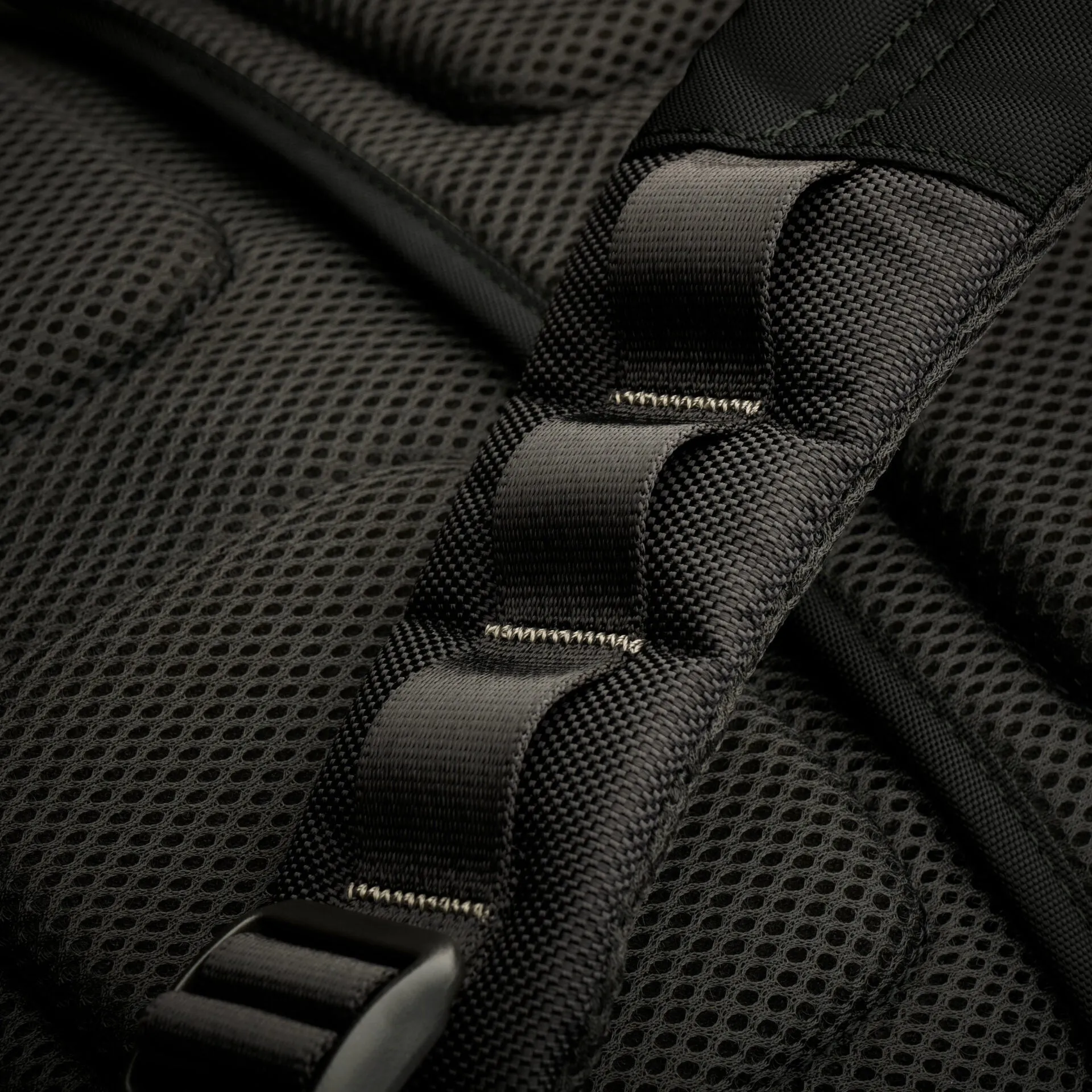 Briggs & Riley HTA Collection Large Cargo Backpack - Black