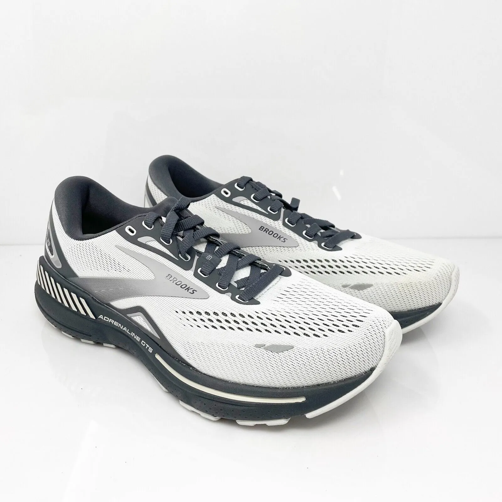 Brooks Mens Adrenaline GTS 23 1103911D065 Gray Running Shoes Sneakers Size 7D