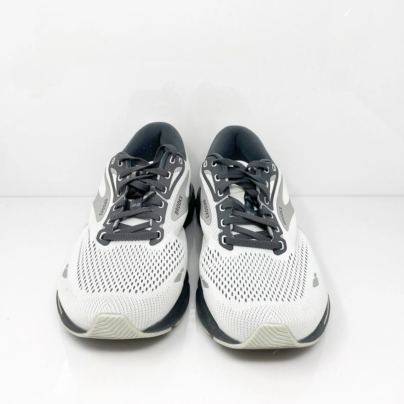 Brooks Mens Adrenaline GTS 23 1103914E065 Gray Running Shoes Sneakers Size 9 4E