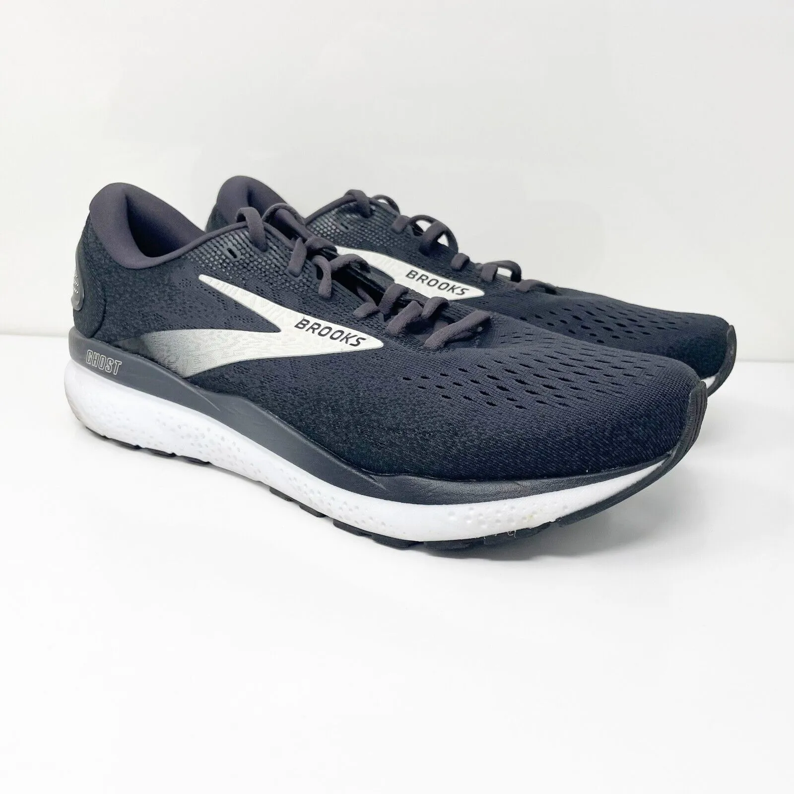 Brooks Mens Ghost 16 1104182E090 Black Running Shoes Sneakers Size 12.5 2E