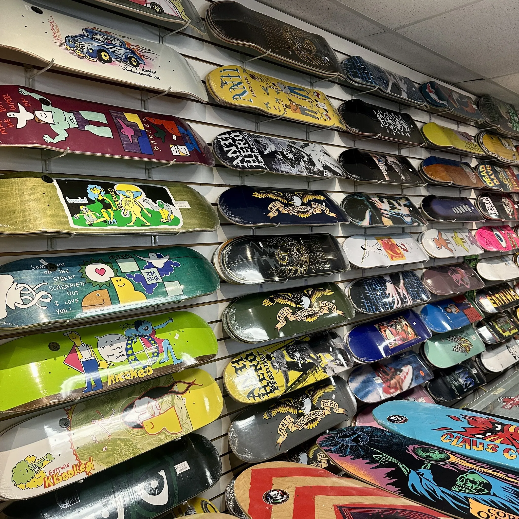 Build a Skateboard Group Party