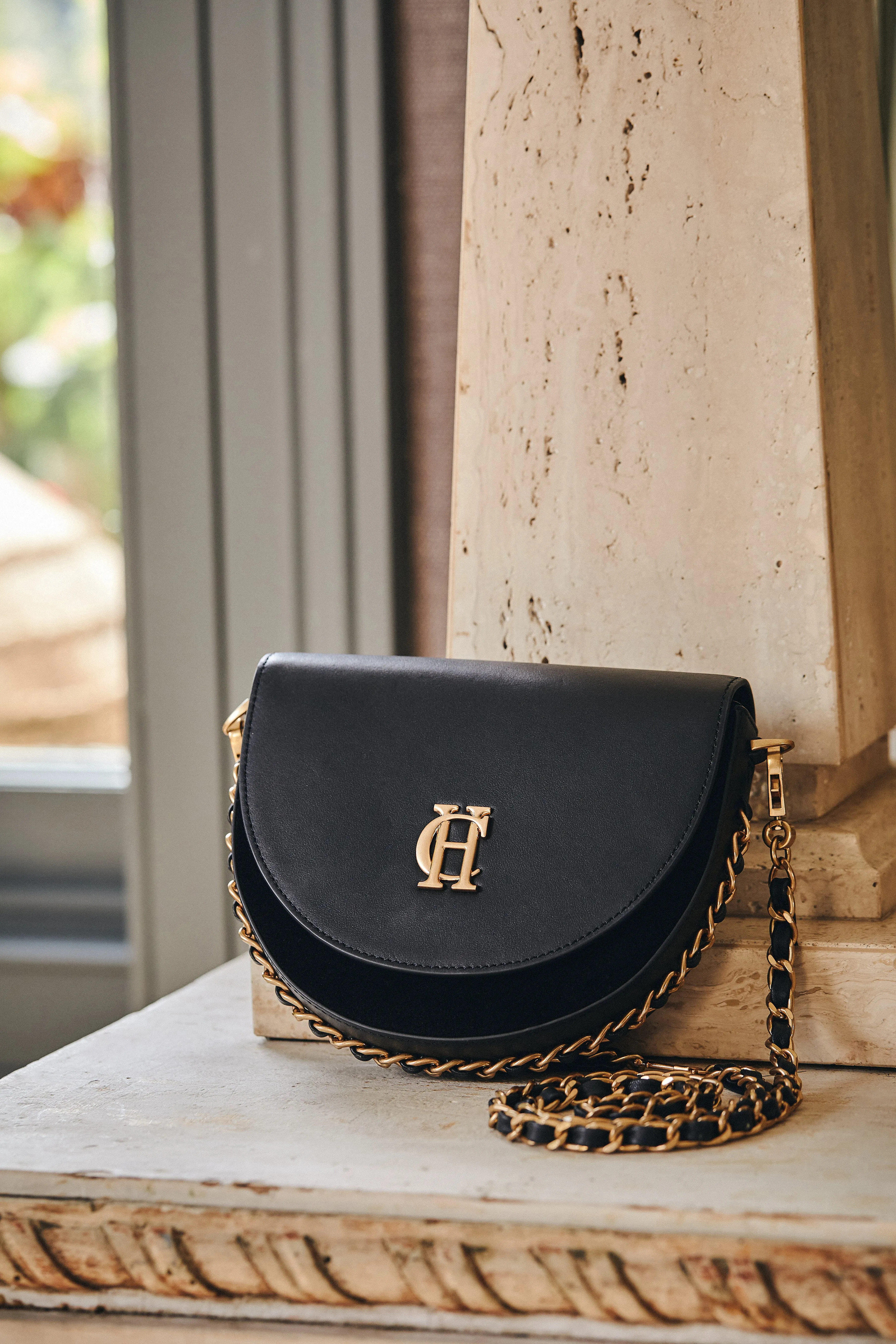 Camden Cross Body Bag (Black Chain)