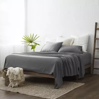 Casual Comfort™ Premium Ultra Soft Checkered Microfiber Wrinkle Free Sheet Set
