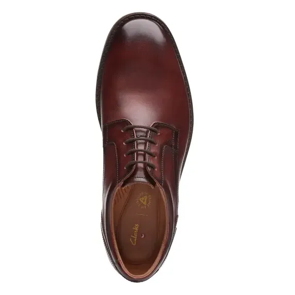CLARKS ENGLA Un Hugh Lace Men's