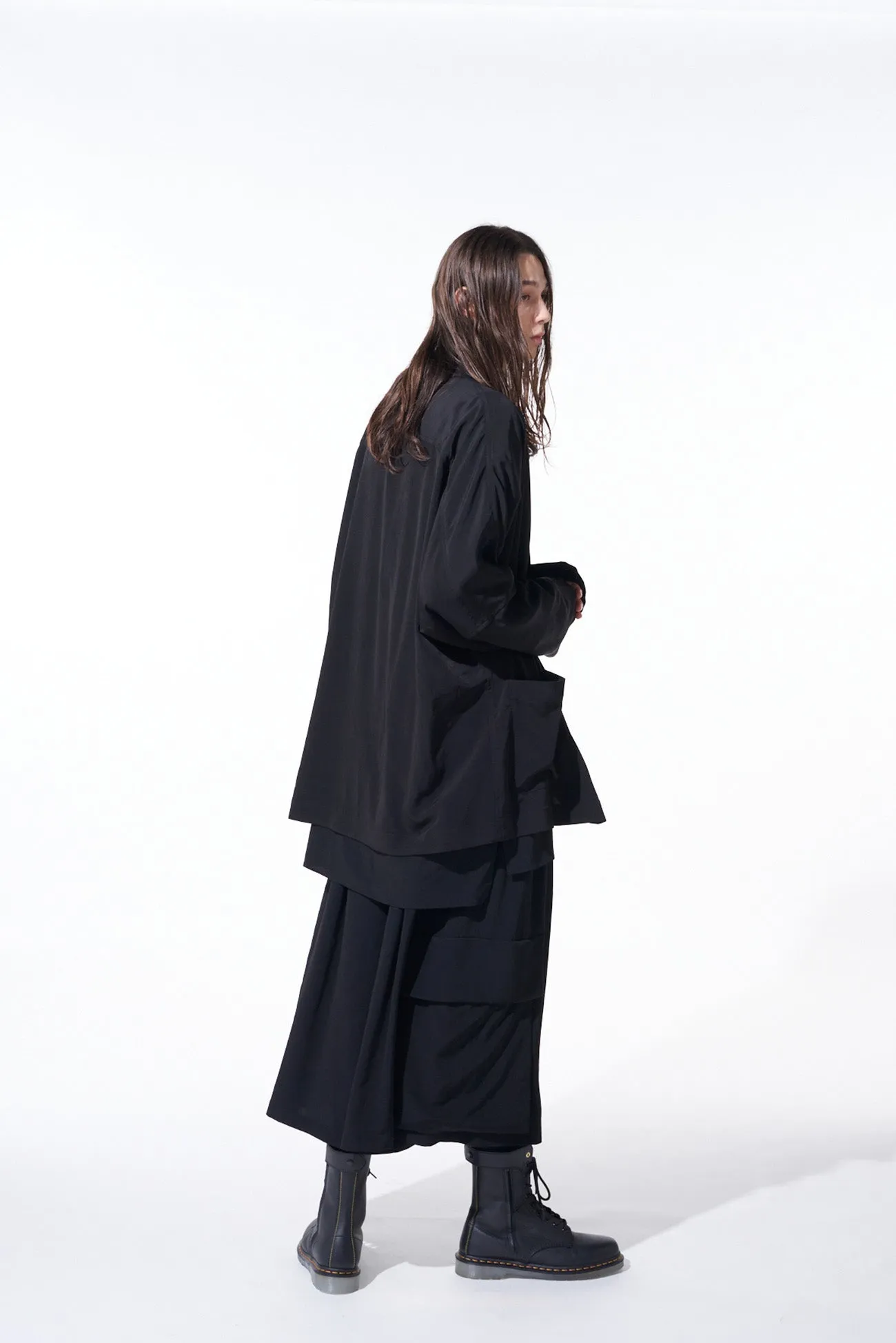 CREPE de CHINE CROPPED WIDE PANTS WITH GUSSETED FLAP POCKET