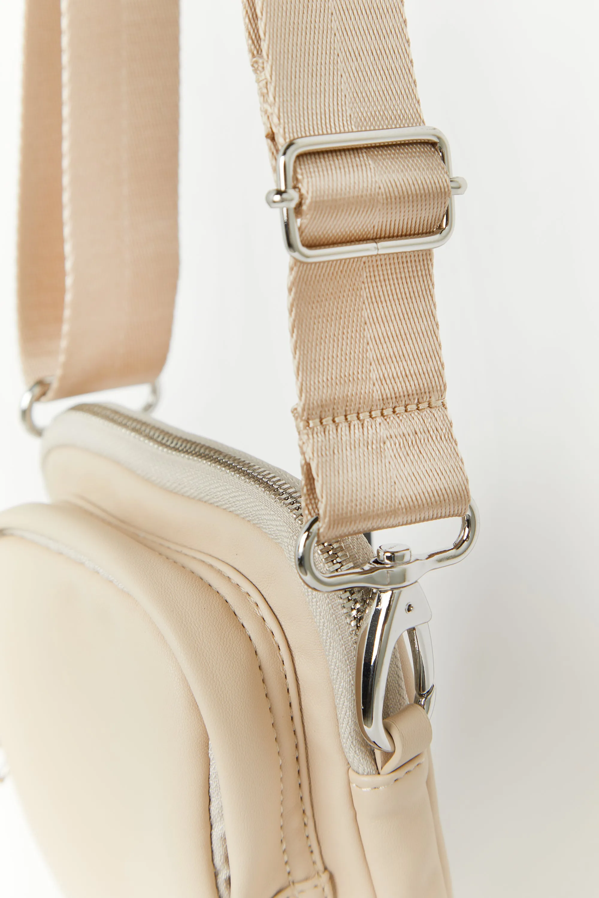 CROSSBODY POUCH