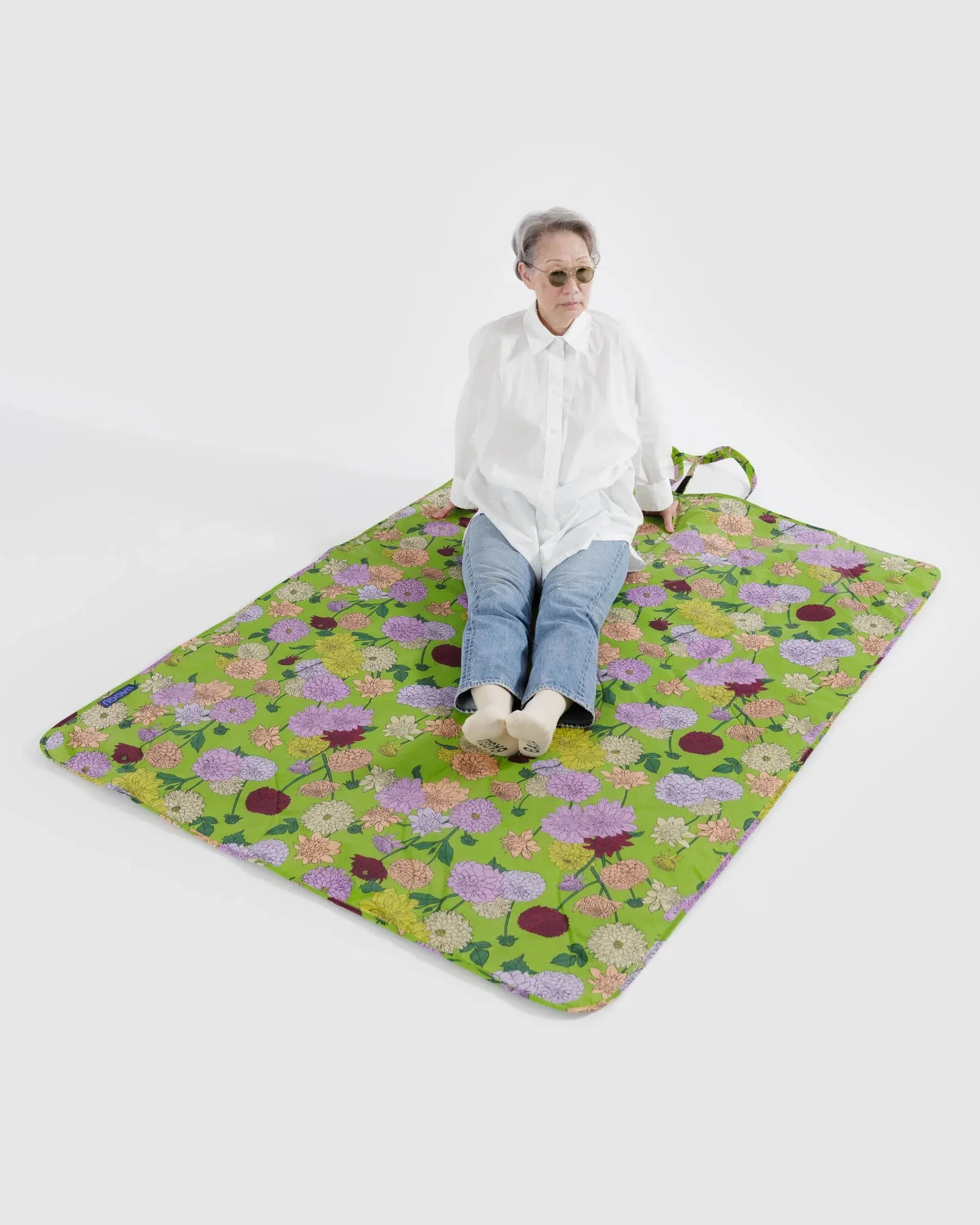 Dahlia Puffy Picnic Blanket