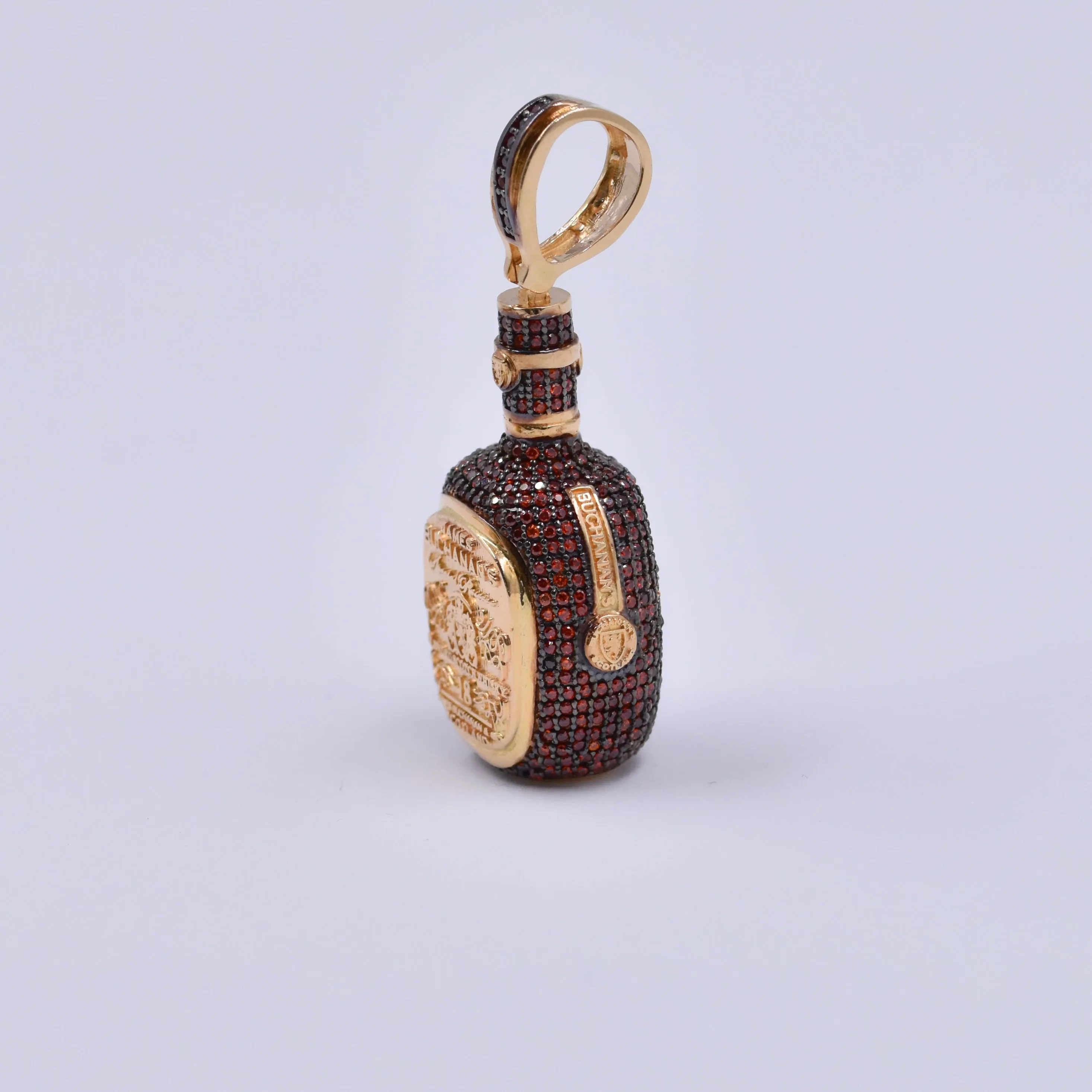 Dije botella red casting