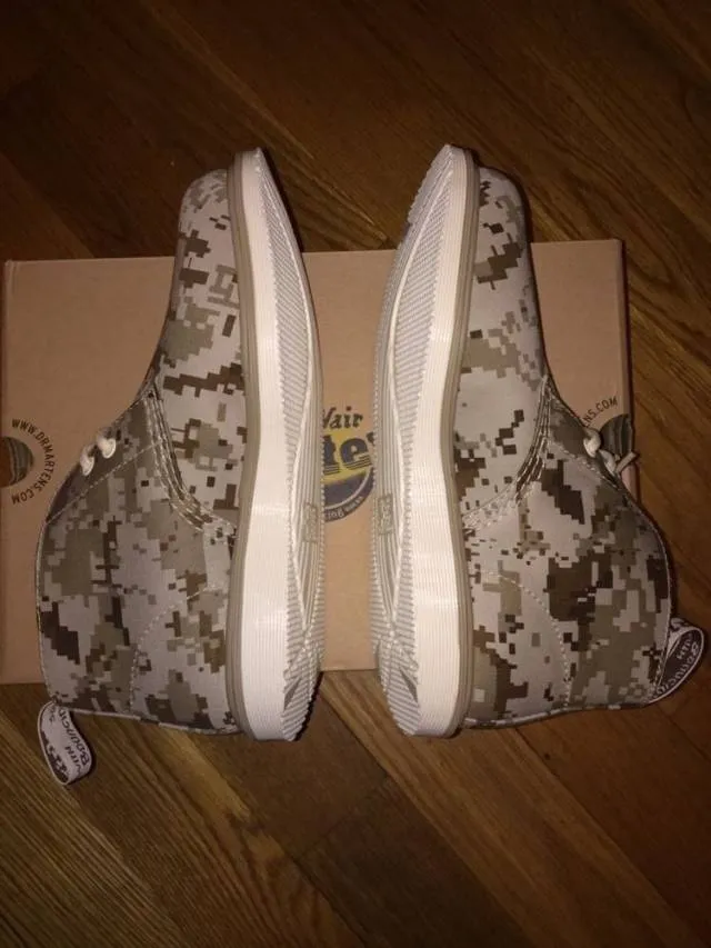 Dr. martens nixon desert camo boot men 8 new.supreme.nike.ds