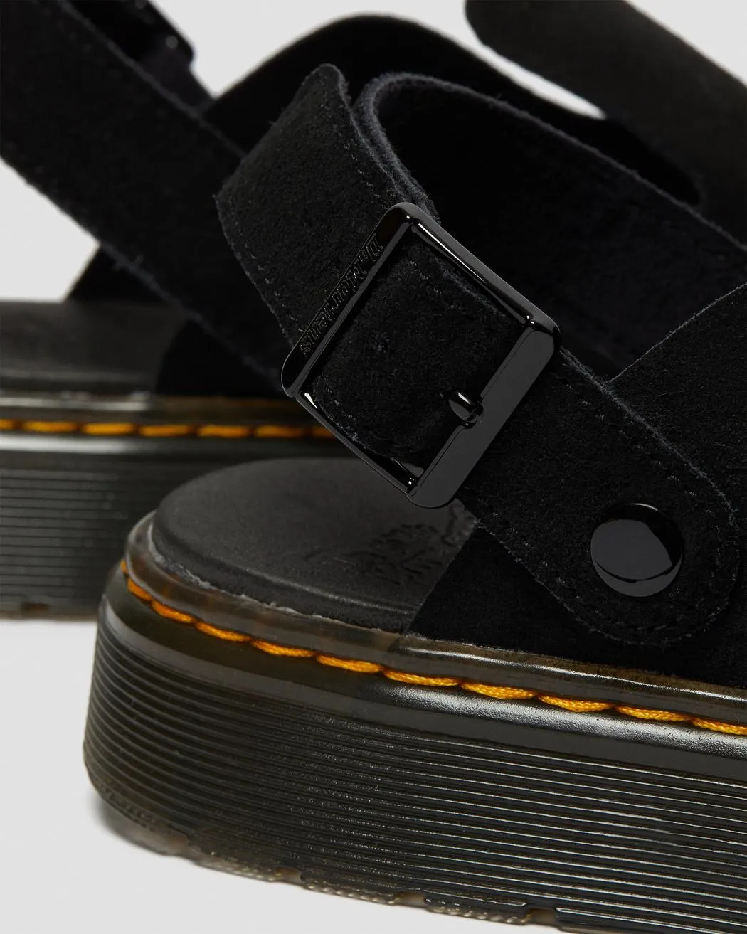 Dr Martens- Carlson Black
