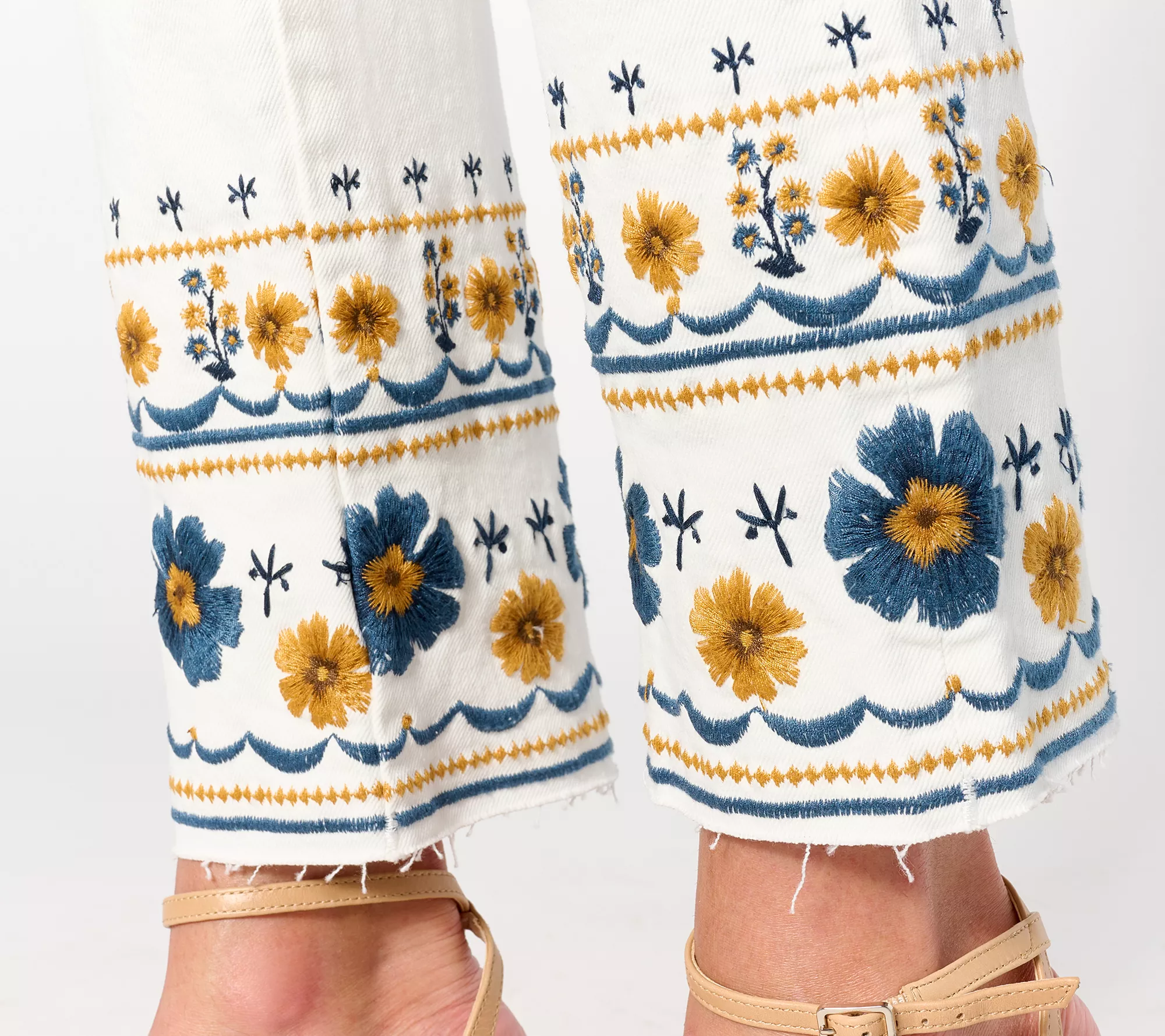 Driftwood Jeans Colette Embroidered Crop Straight Jean-GoldenGate