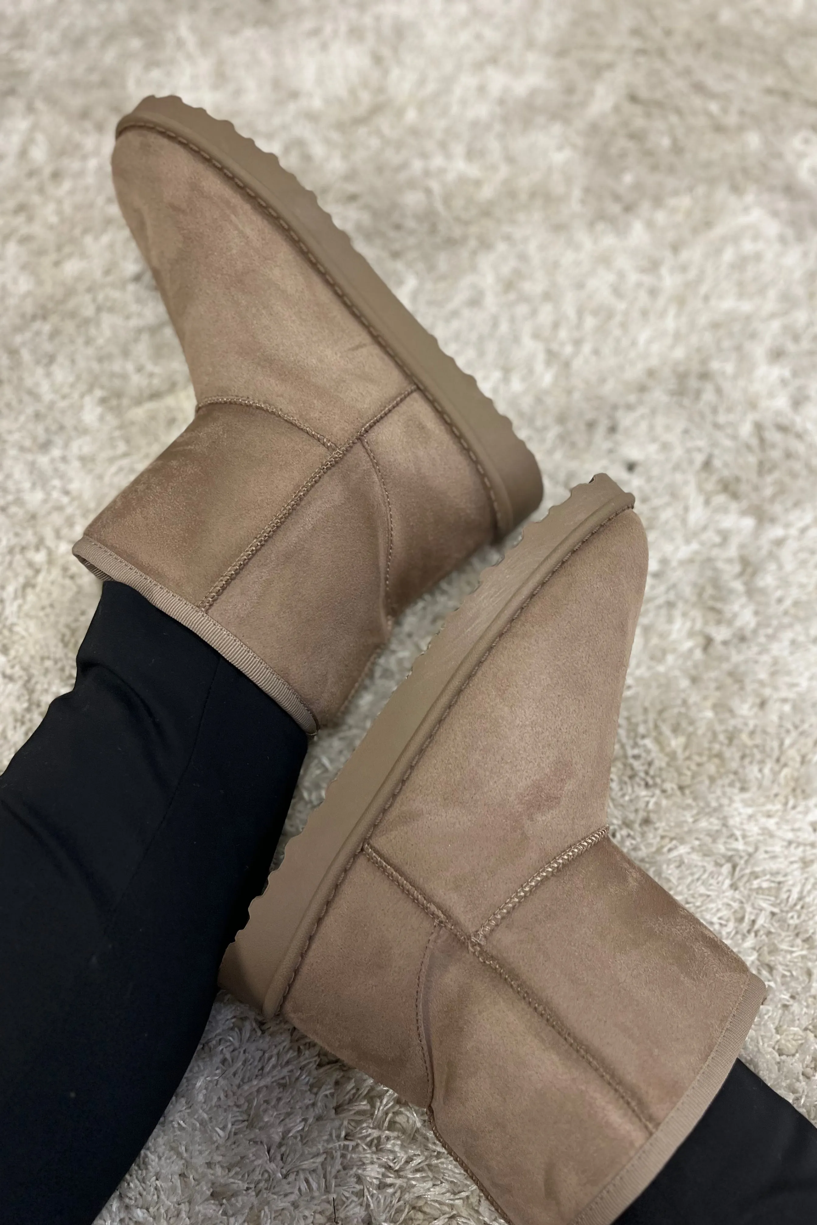 Eleanor Boot | Taupe | Bamsestvler fra Avery