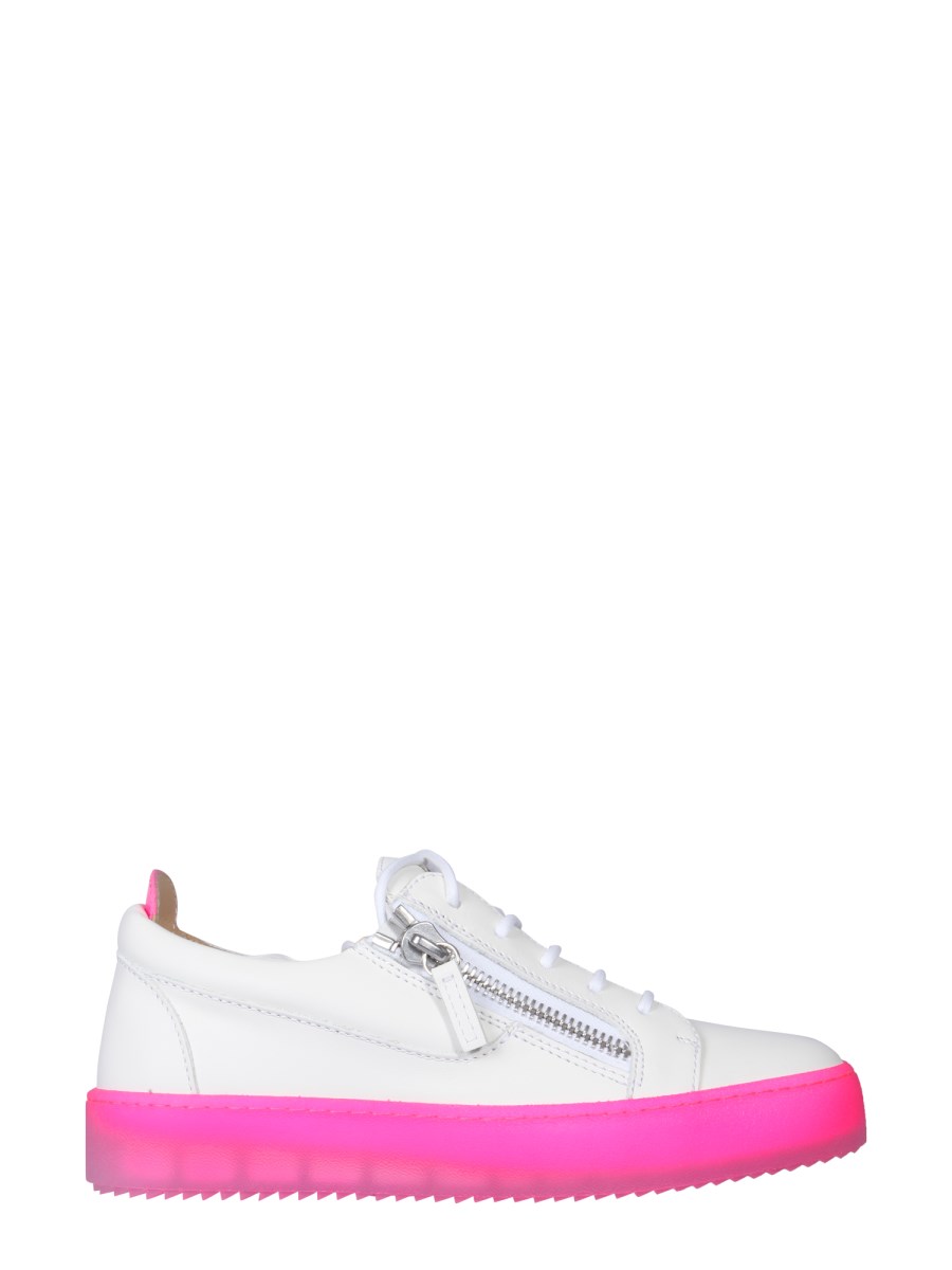 GIUSEPPE ZANOTTI    MAYLONDON LEATHER SNEAKERS