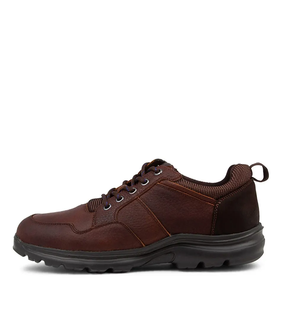 HUSH PUPPIES Atlas Brown Leather Sneakers