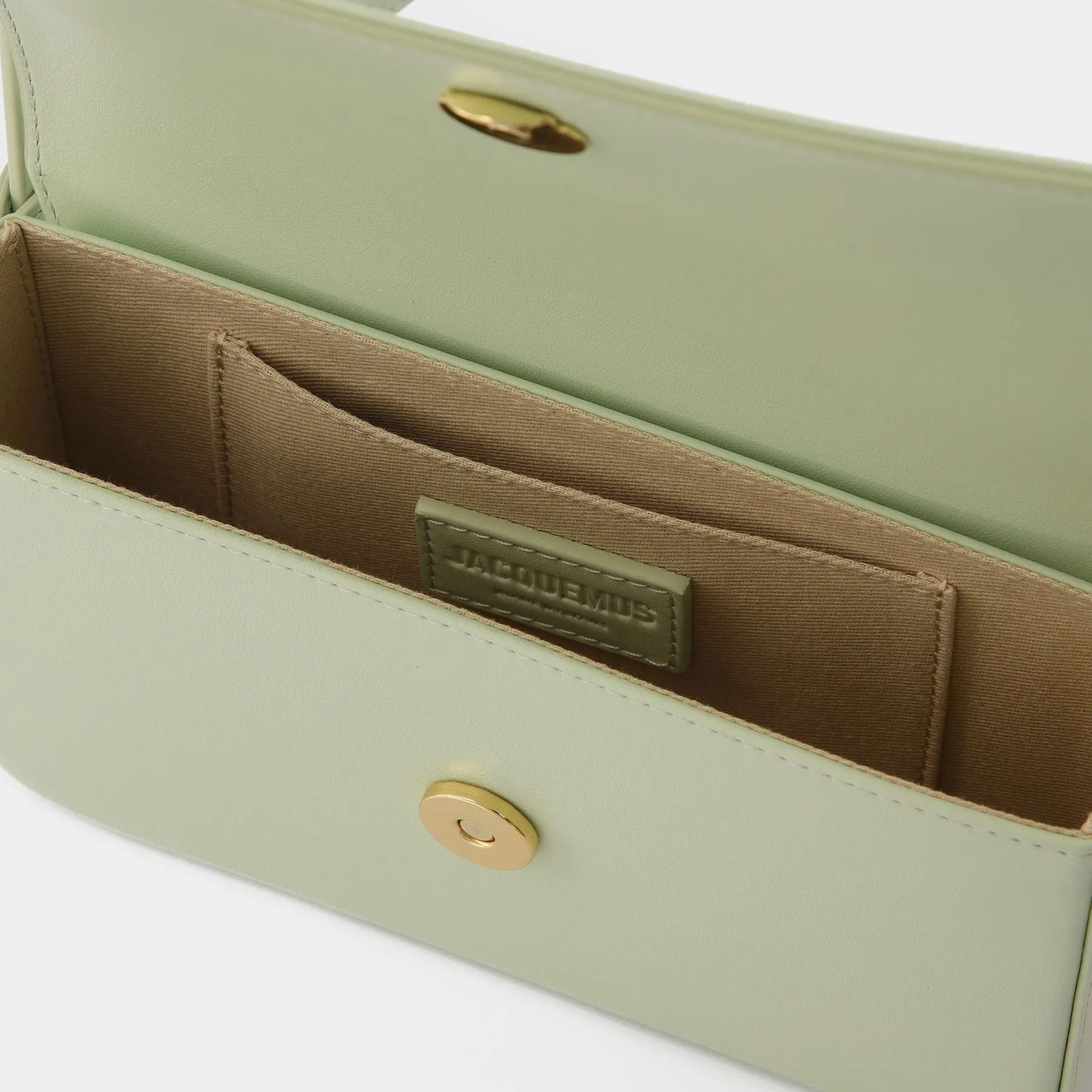 Jacquemus  Le Carinu bag in Green Leather