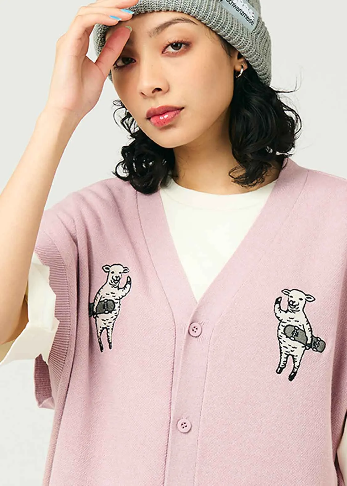 Knit Vest (Lamb Chop Skate)