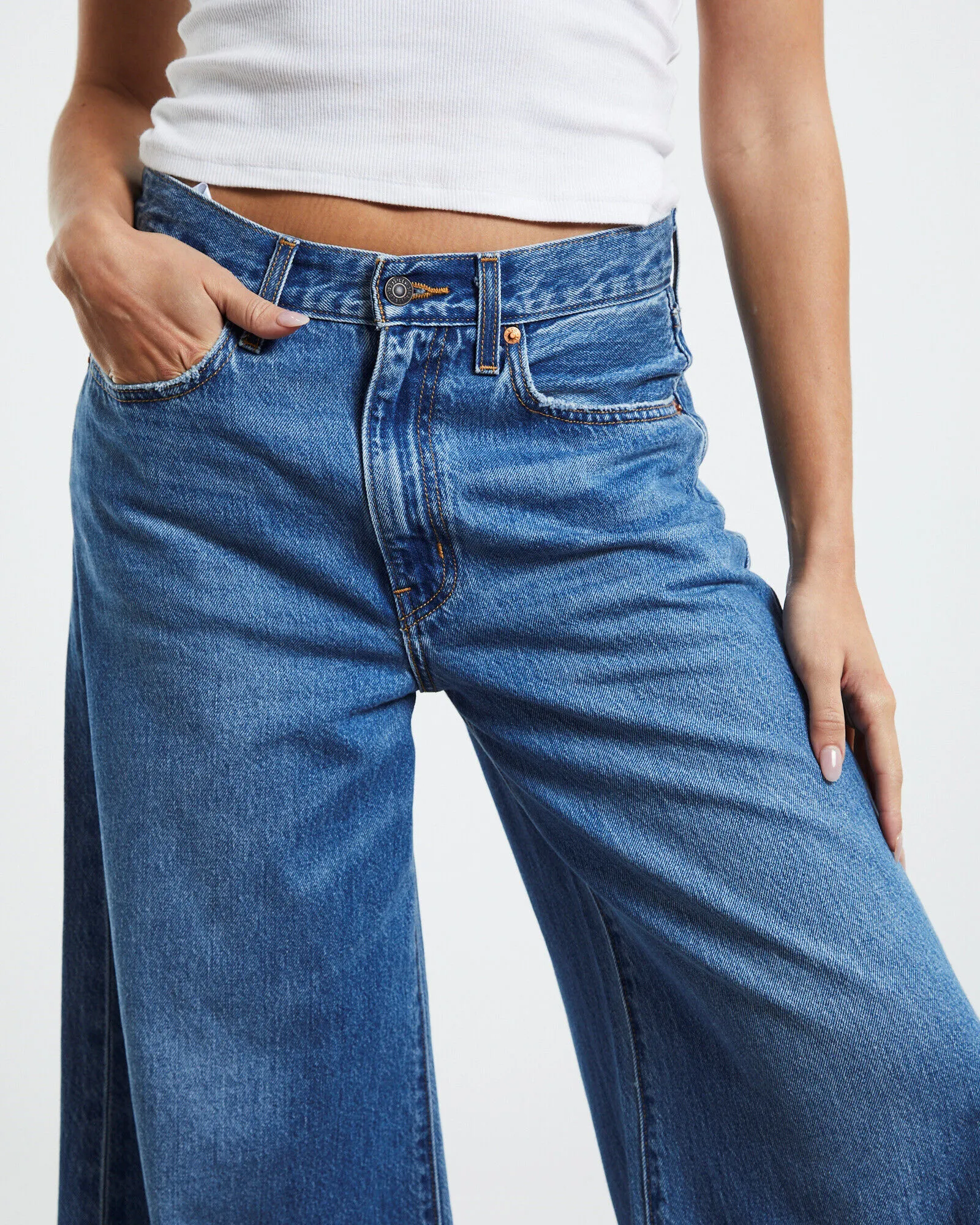 Levis XL Flood Jeans Medium Indigo Worn In
