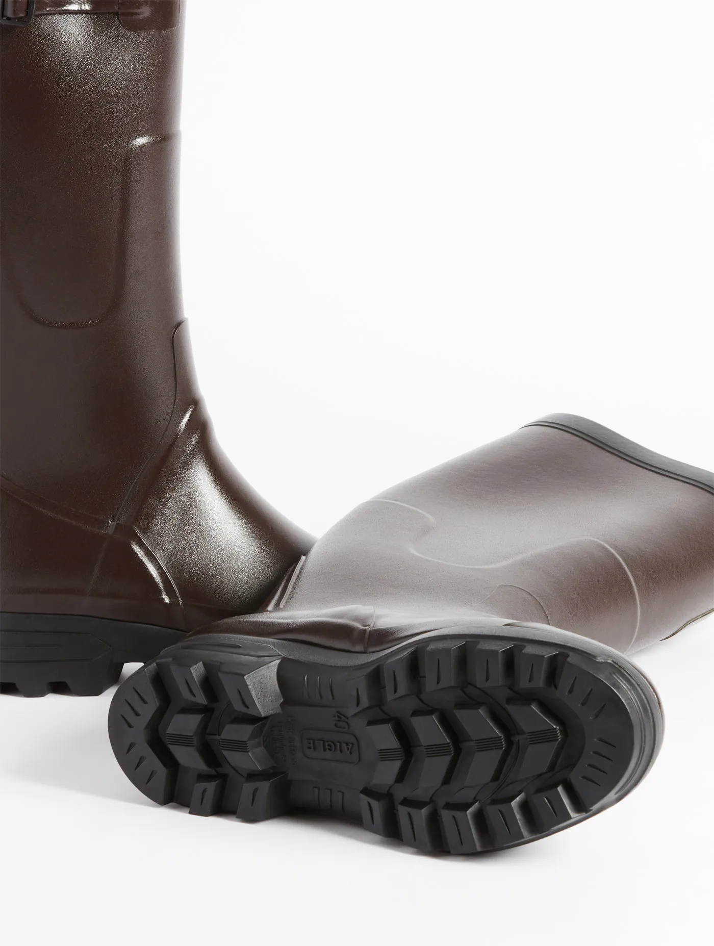 Lightweight expert boot