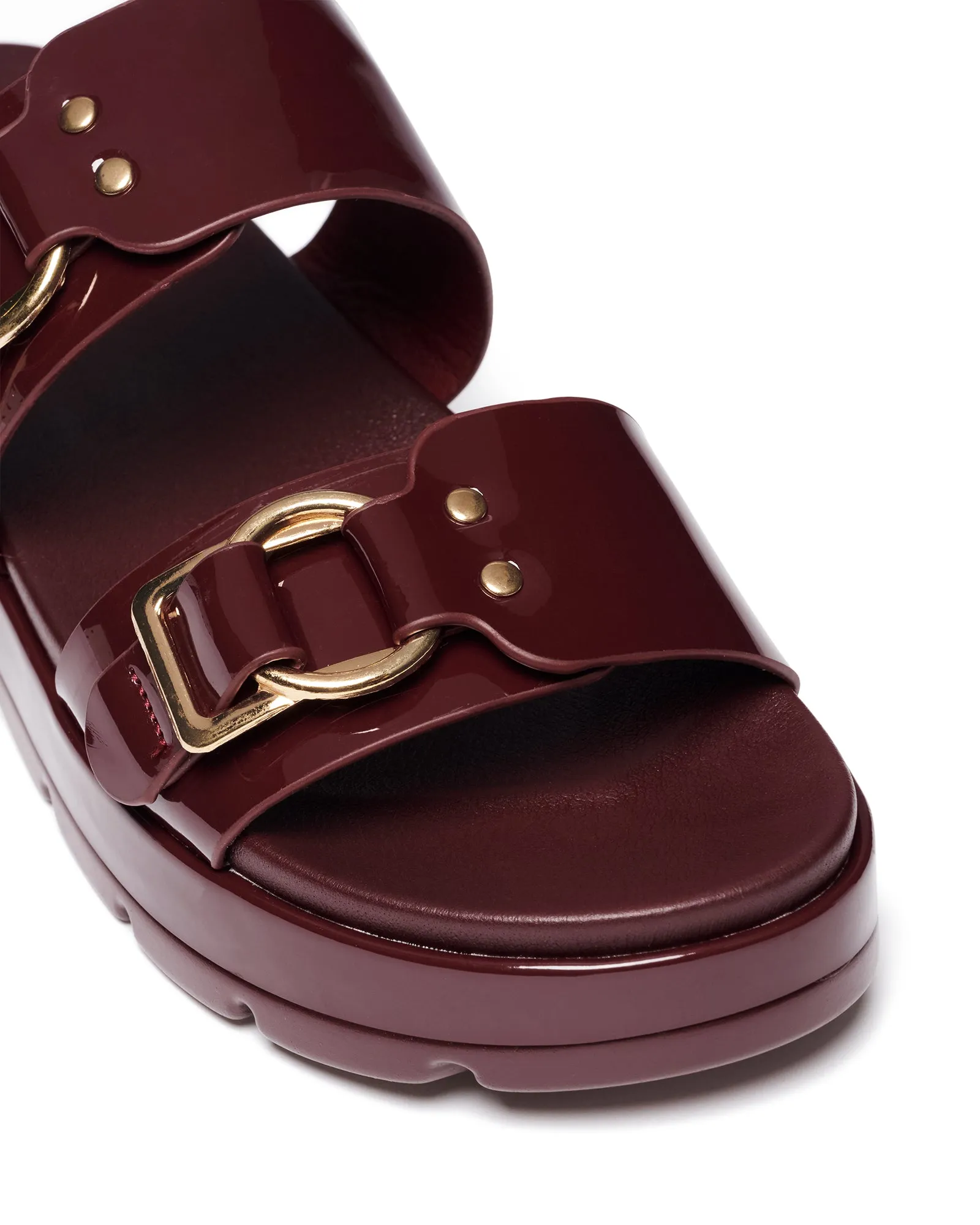 Litmus Flatform Sandals Cherry Patent