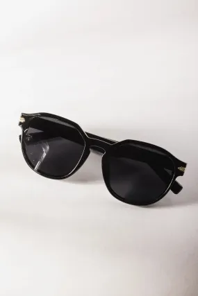 Madolin Sunglasses in Black