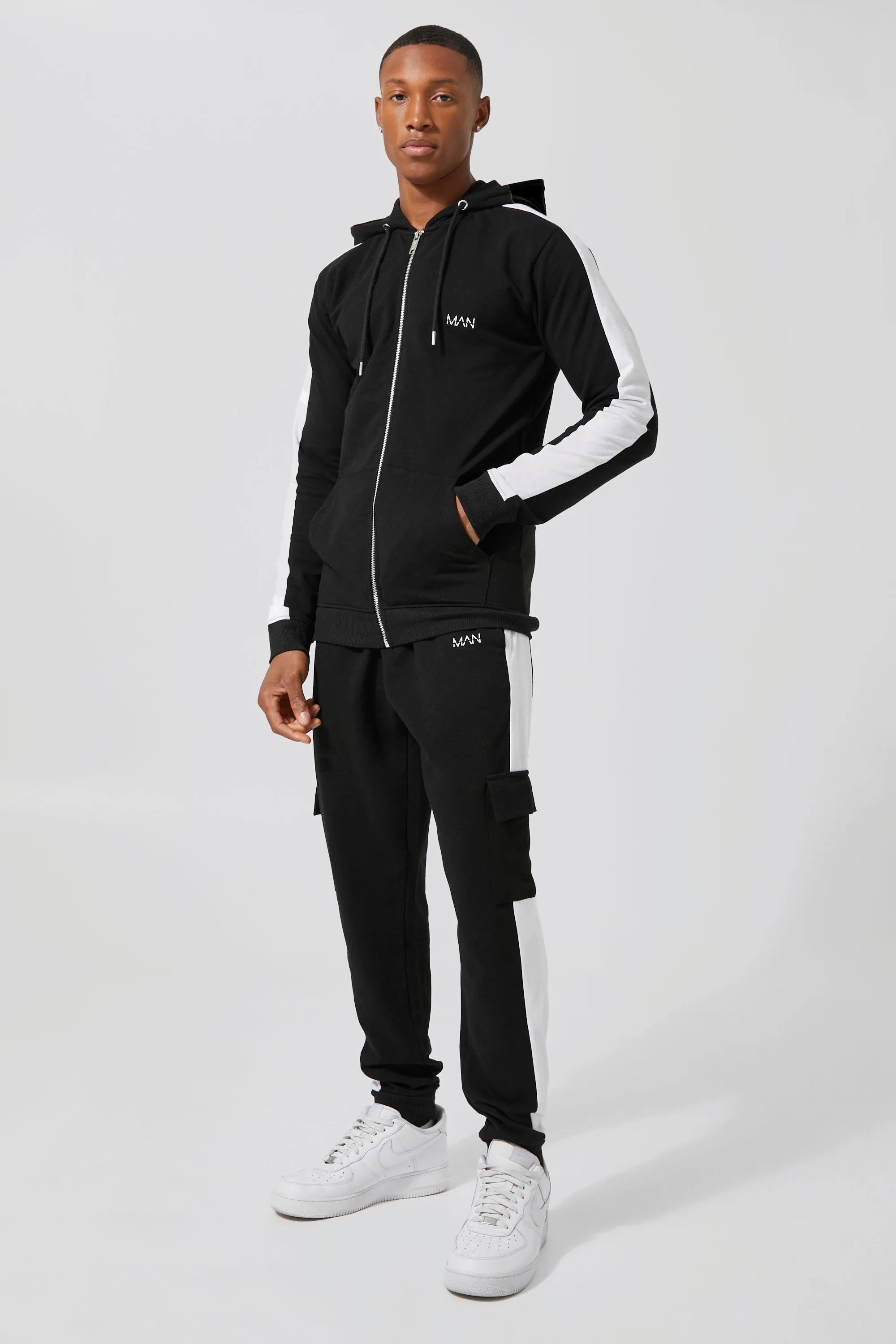 Man Muscle Fit Tracksuit With Cargo Pocket