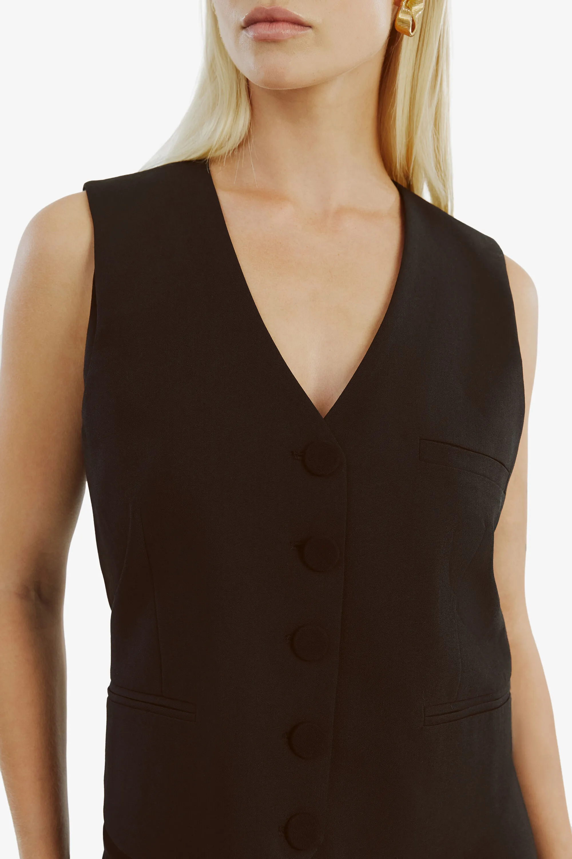 marla longline vest in black