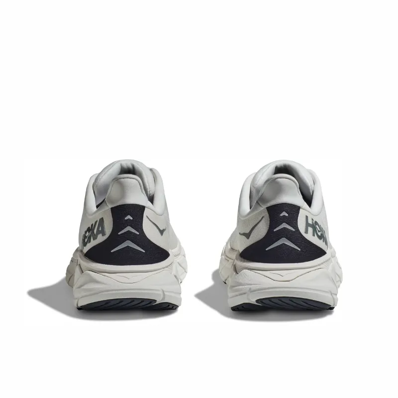Men’s HOKA Arahi 6 – Blanc de Blanc/Steel Wool (BDBSW)