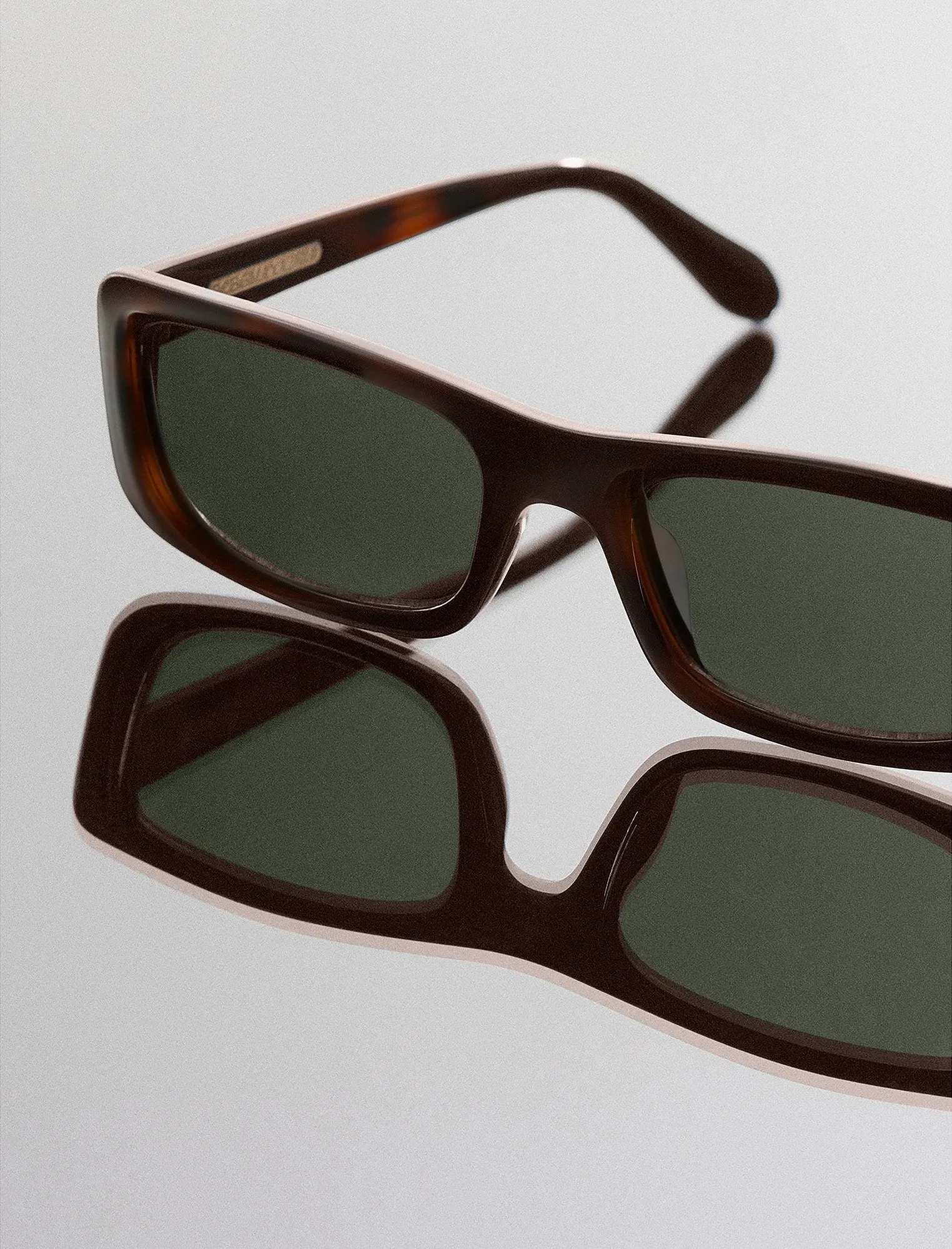 Modern Icon Rectangle Sunglasses