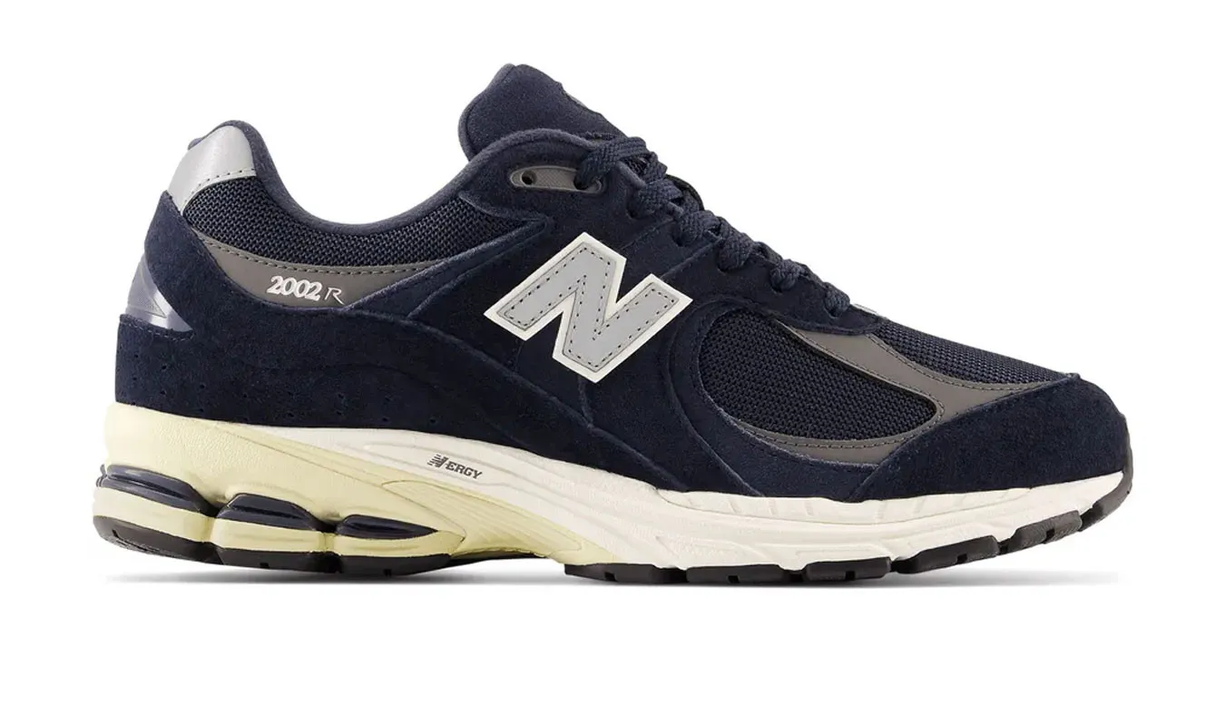 New Balance M2002RCA