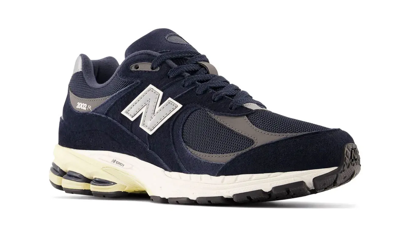 New Balance M2002RCA