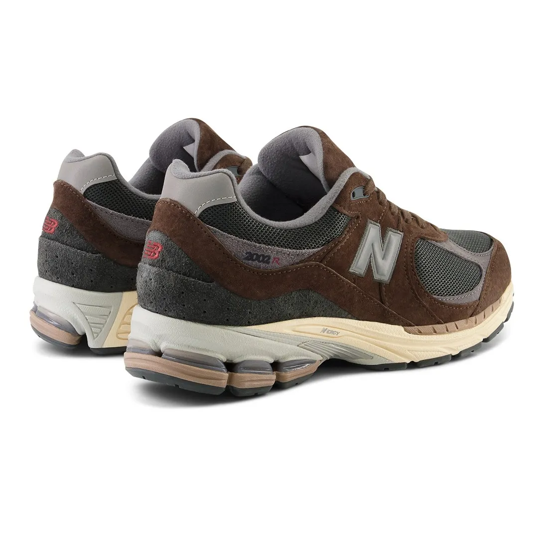 New Balance Men 2002R M2002RV1 M2002RLY (rich earth / blacktop / castlerock / classic crimson)