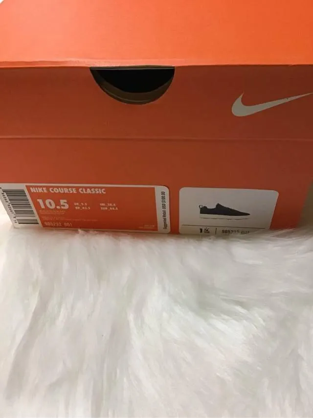 Nib auth nike course classic sneakers