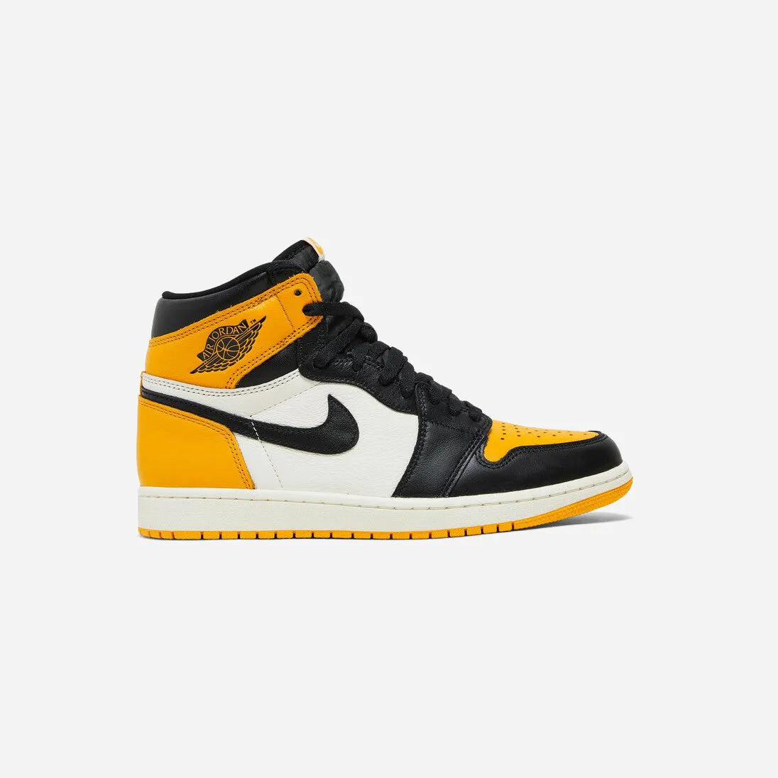 NIKE  AIR JORDAN 1 HIGH TAXI