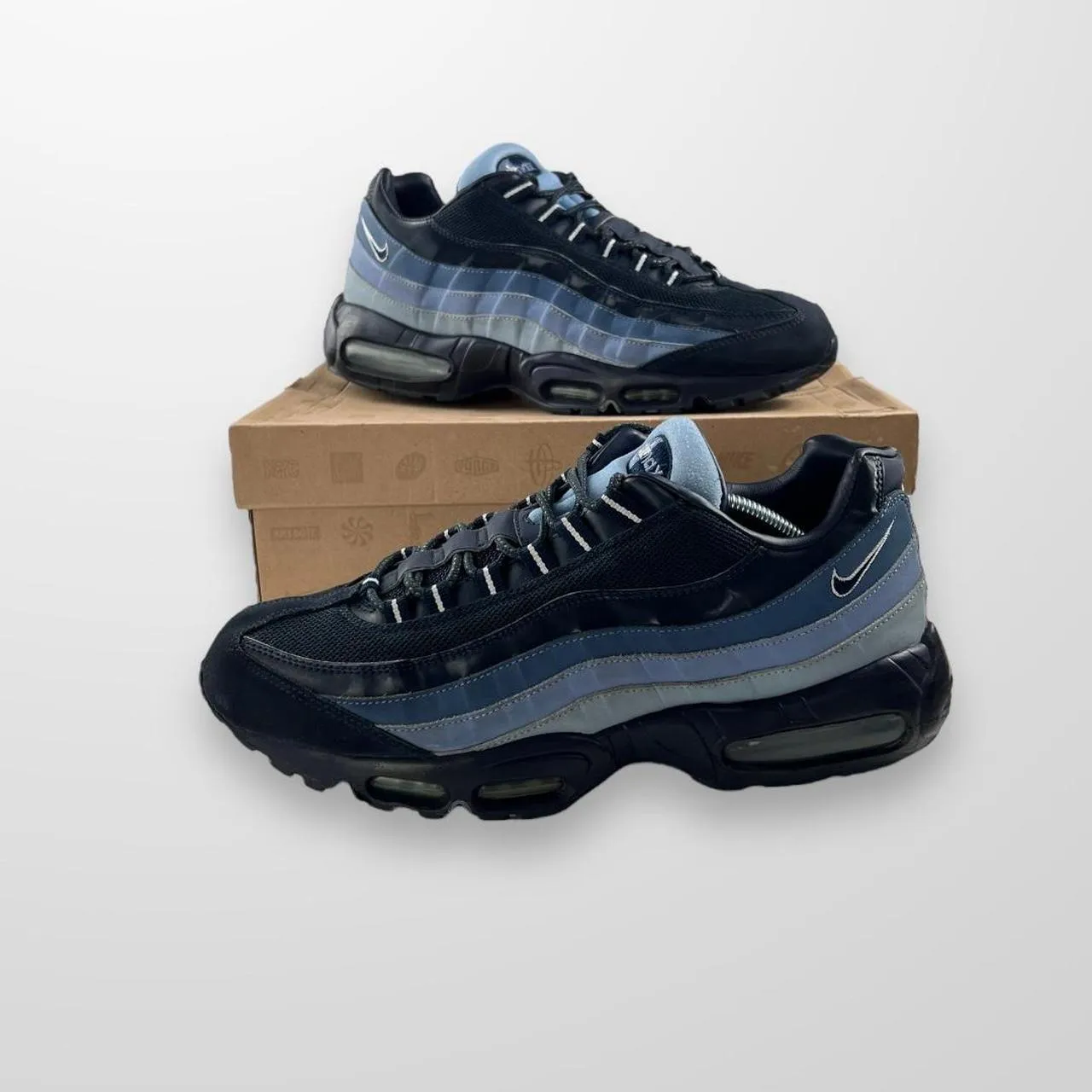 Nike Air Max 95 Obsidian Trainers In Dusty Purple