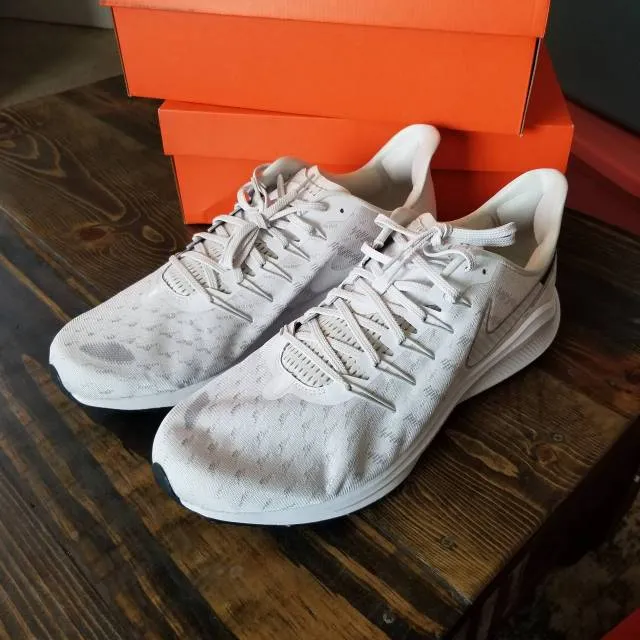 Nike air zoom vomero tb
