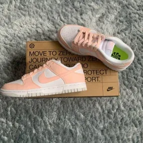 Nike dunk low coral