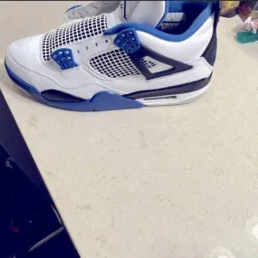 Nike Jordan 4's