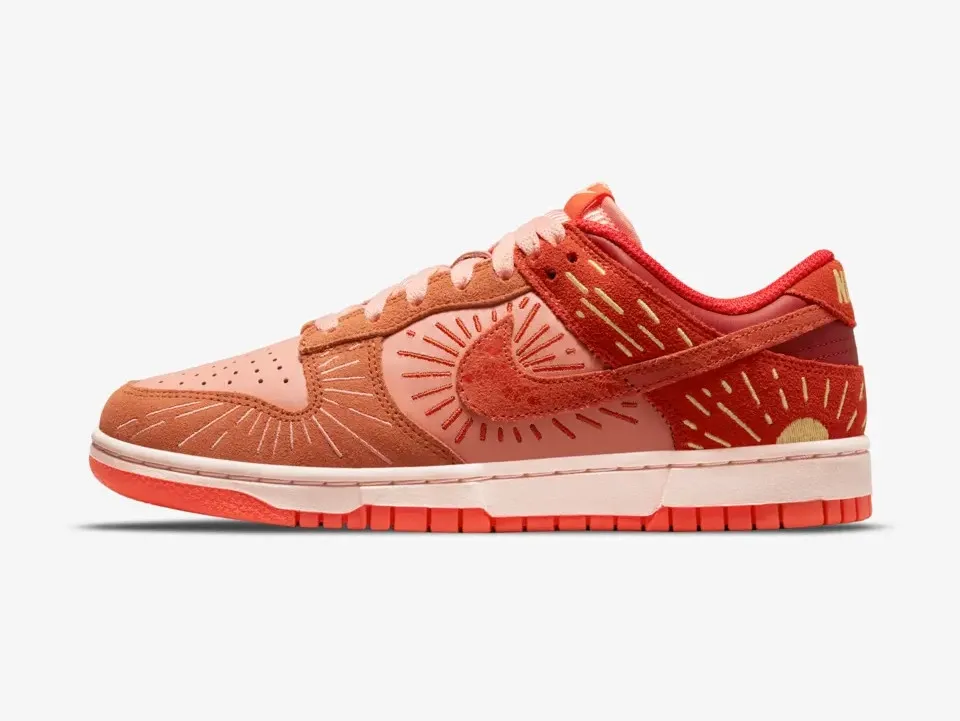 Nike SB Dunk Low Winter Solstice Team Orange Crimson Bliss DO6723-800