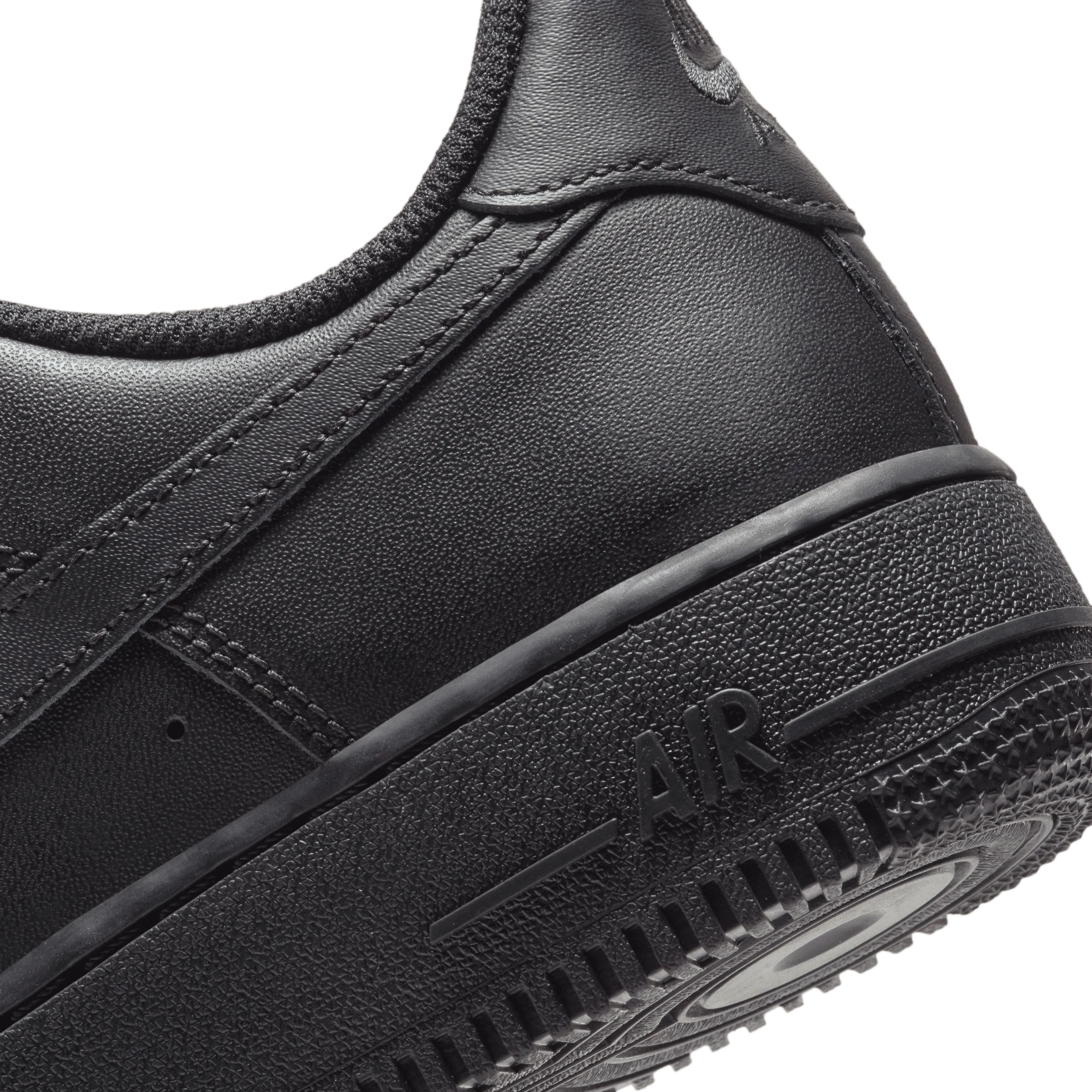 Nike - Women - Air Force 1 '07 - Black