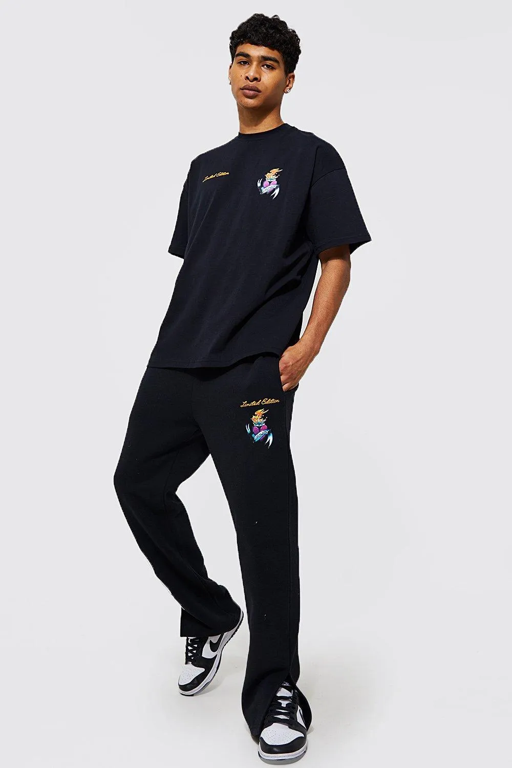 Oversized Heartless Graphic T-shirt Tracksuit | boohooMAN UK